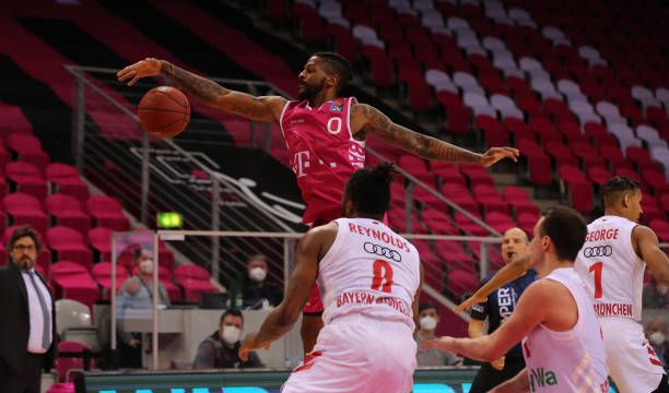 哈登的致敬 哈登的致敬